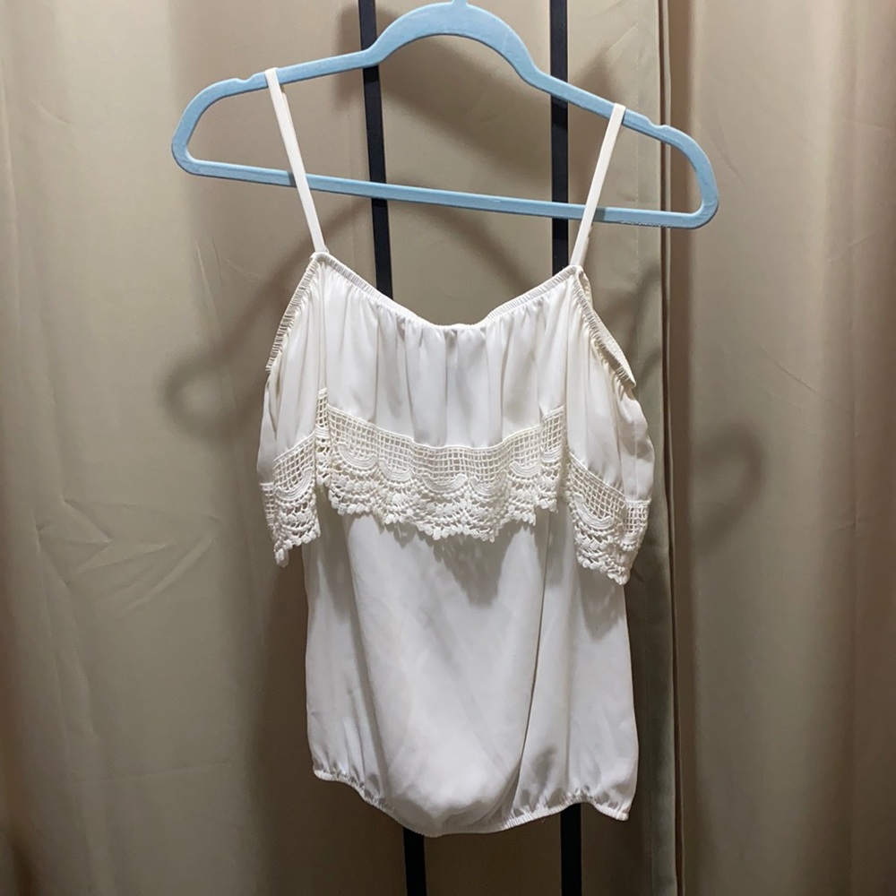 FREE WITH BUNDLE - White Lace Tank
